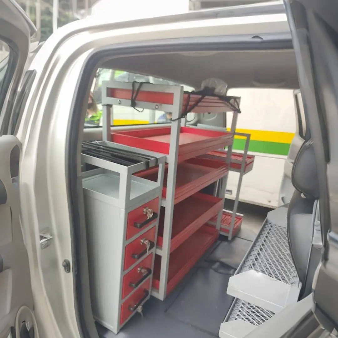 4 Mueble para Carro Taller